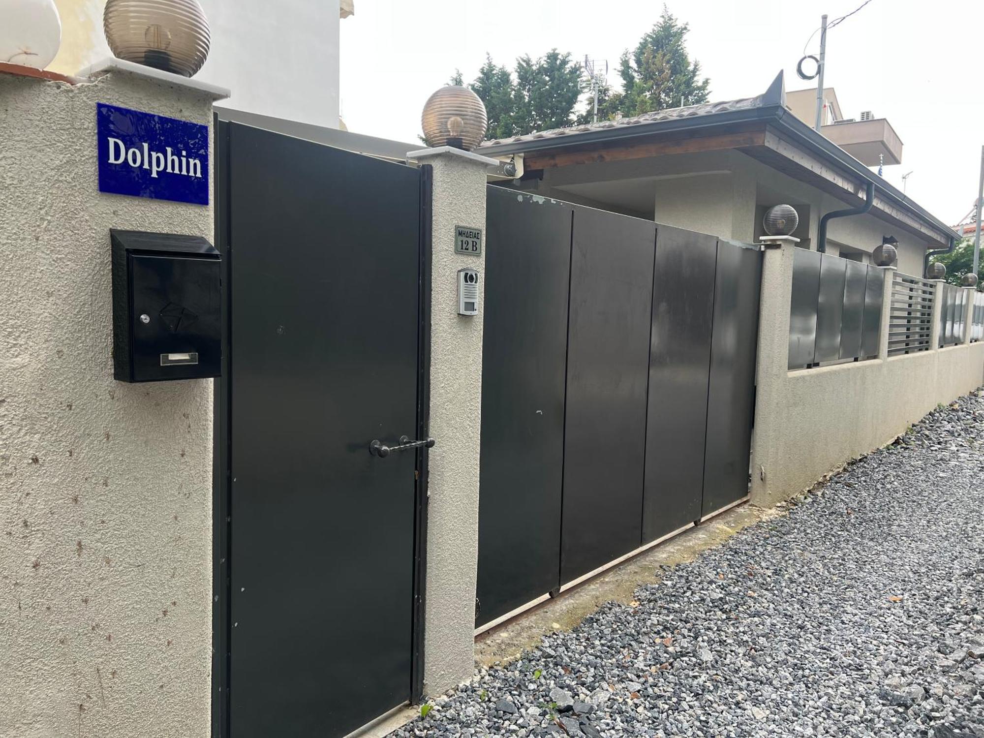 Dolphin Villa Peraía Eksteriør billede